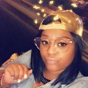 Meet your Posher, Josette